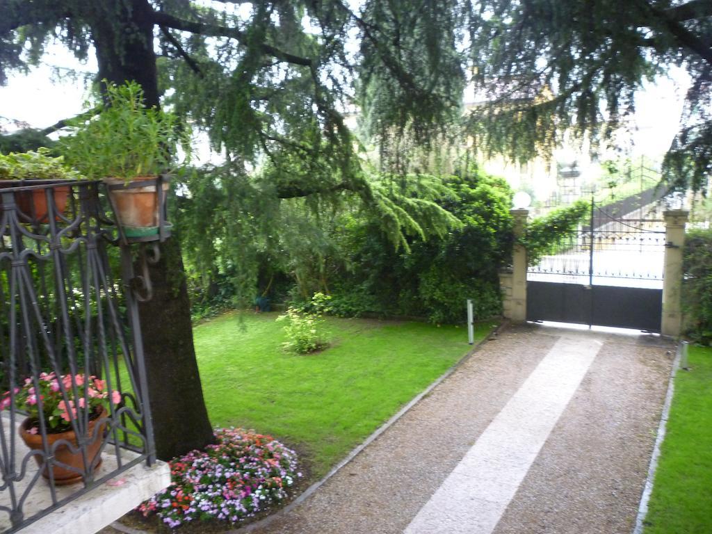 B&B Villa Dei Pini Domegliara Luaran gambar