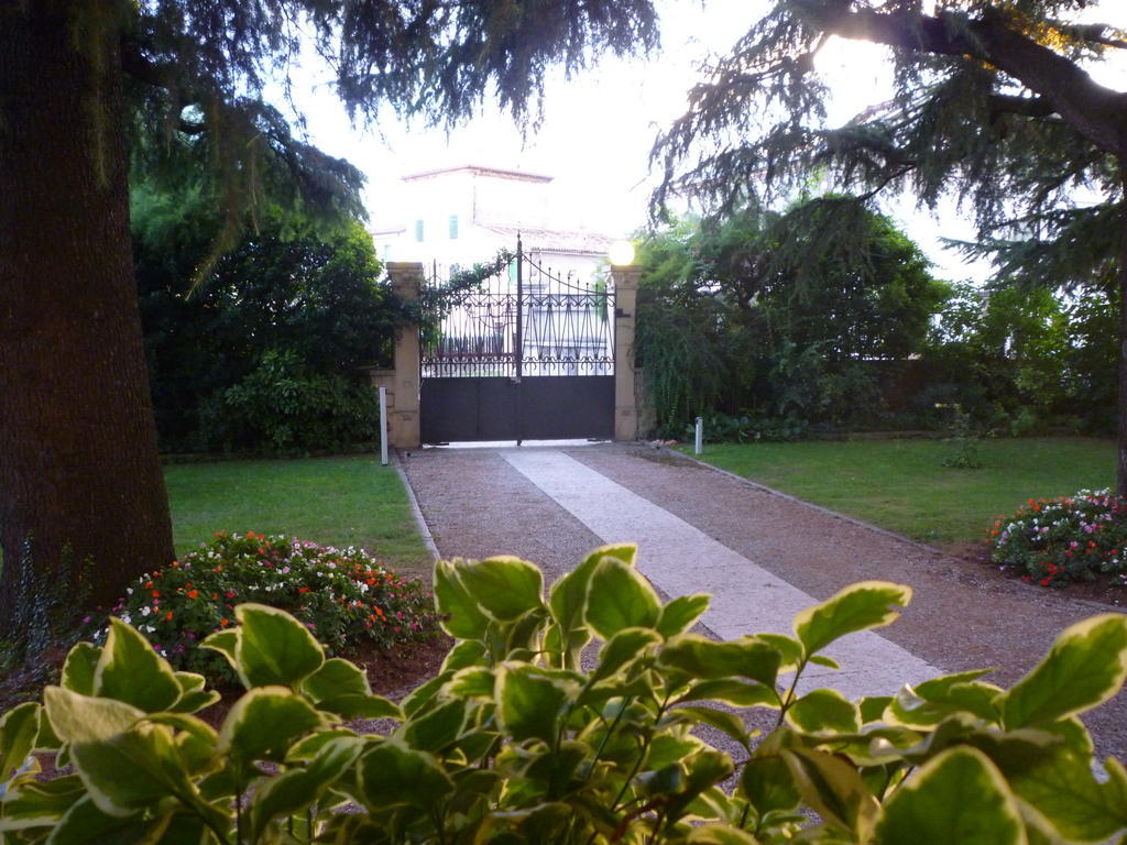 B&B Villa Dei Pini Domegliara Luaran gambar