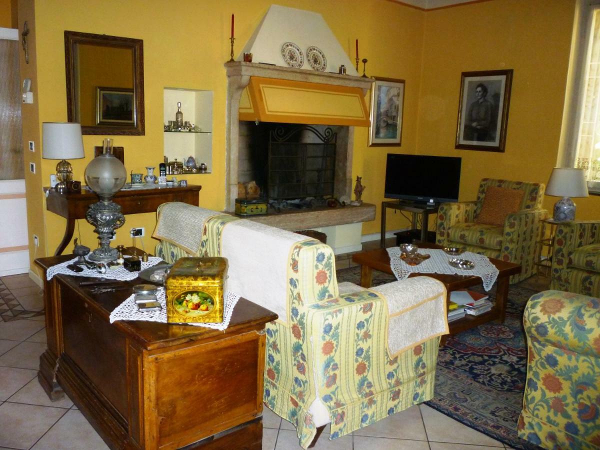 B&B Villa Dei Pini Domegliara Luaran gambar